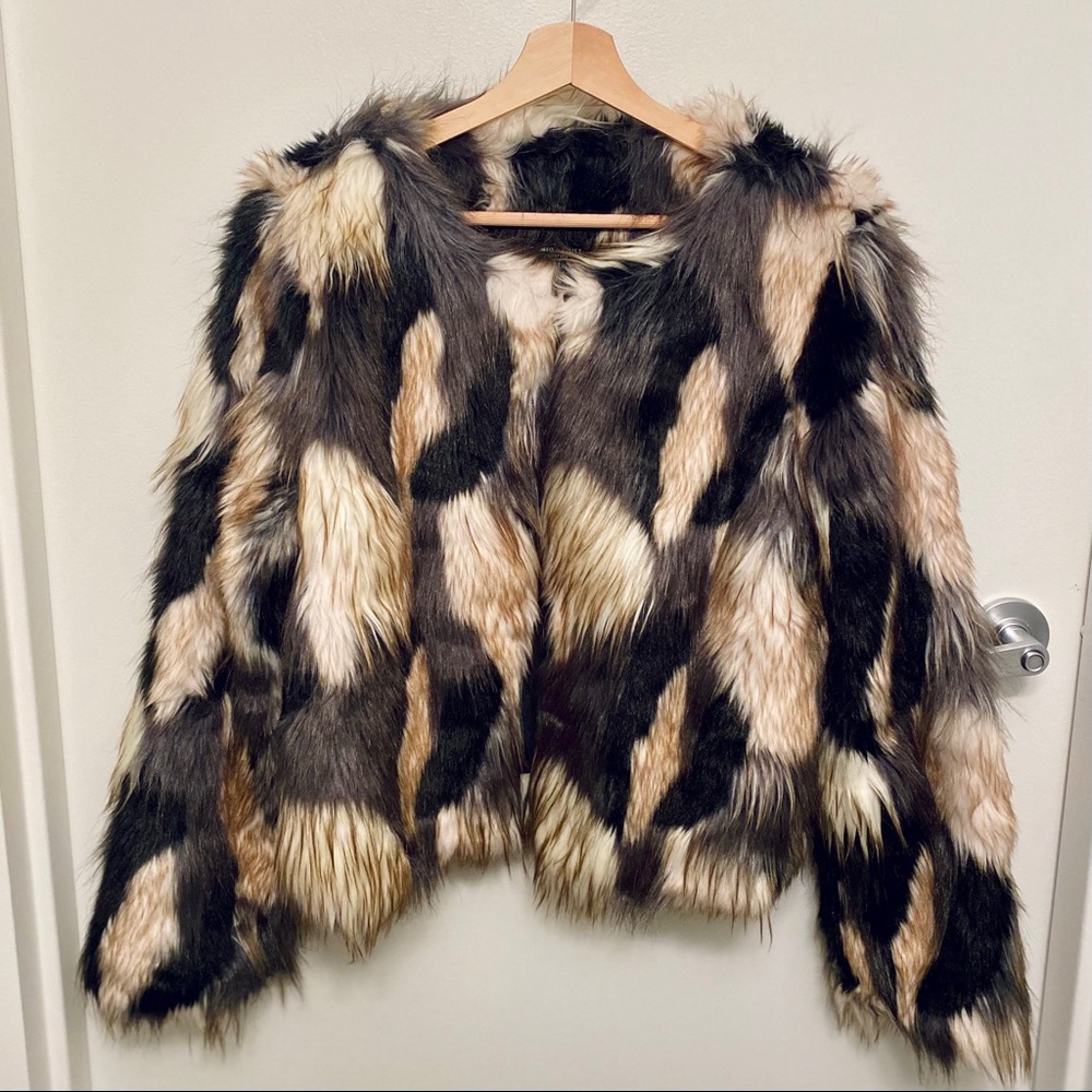 Romeo + Juliet Couture Faux Fur Coat